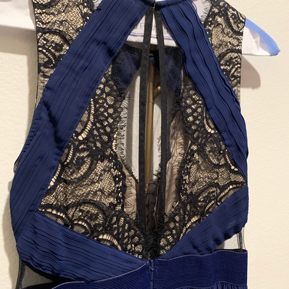 Long formal dress - Picture 3 of 6